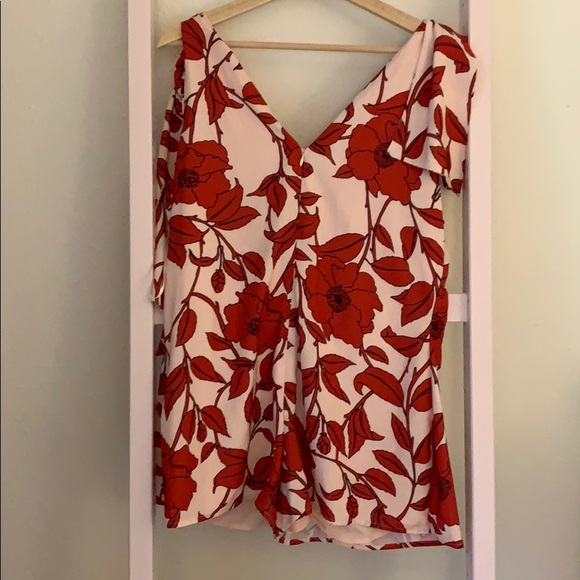 Red floral self tie romper - Picture 2 of 3